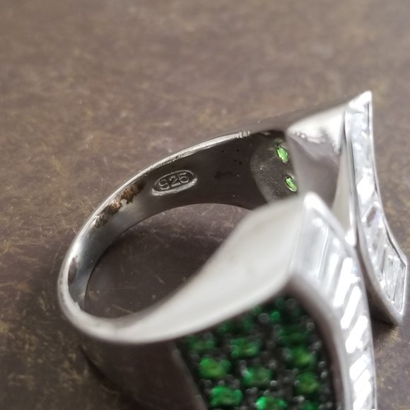 Sterling Baguette & Crystal Ring Sz 7 - Picture 13 of 15